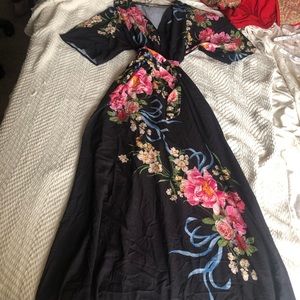 Flying tomato maxi dress size L